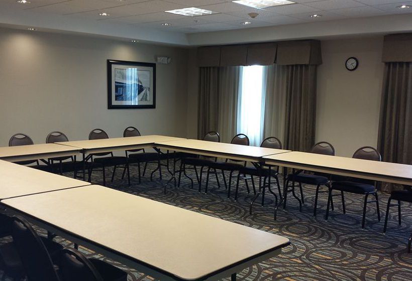 Hotel Holiday Inn Express & Suites Nevada  | Nevada | Missouri | United States 4