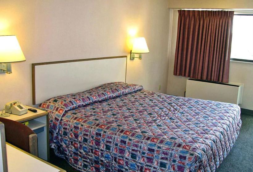 Motel 6 Akron  | Akron | Ohio | United States 2