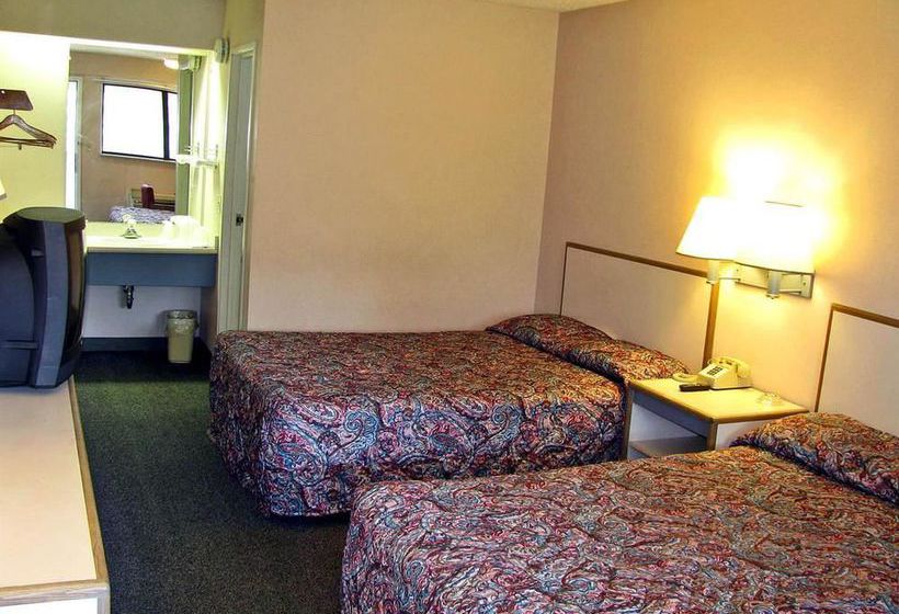 Motel 6 Akron  | Akron | Ohio | United States 3