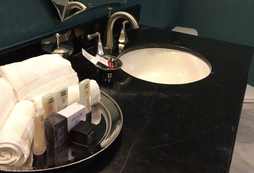 Hotel Woolley's Classic Suites - Denver Airport  | Aurora | Colorado | United States 1