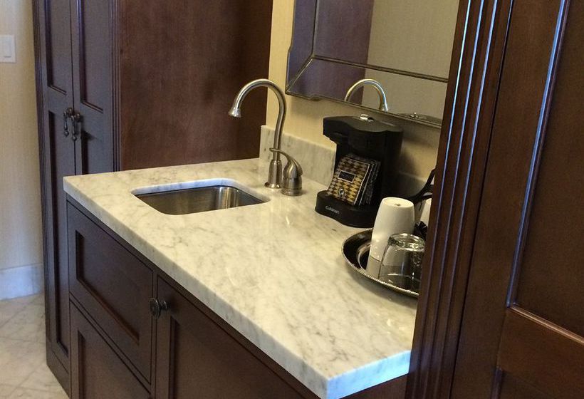 Hotel Woolley's Classic Suites - Denver Airport  | Aurora | Colorado | United States 10