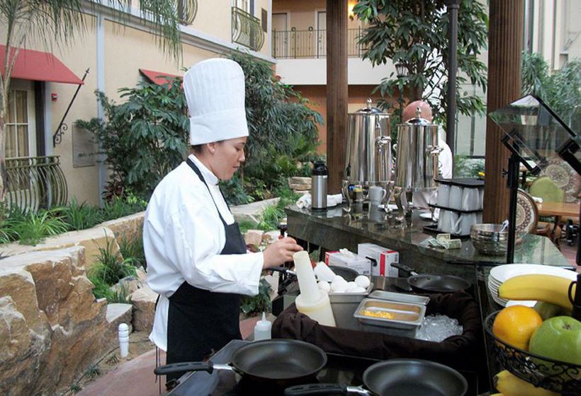 Hotel Woolley's Classic Suites - Denver Airport  | Aurora | Colorado | United States 4