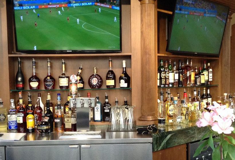 Hotel Woolley's Classic Suites - Denver Airport  | Aurora | Colorado | United States 7