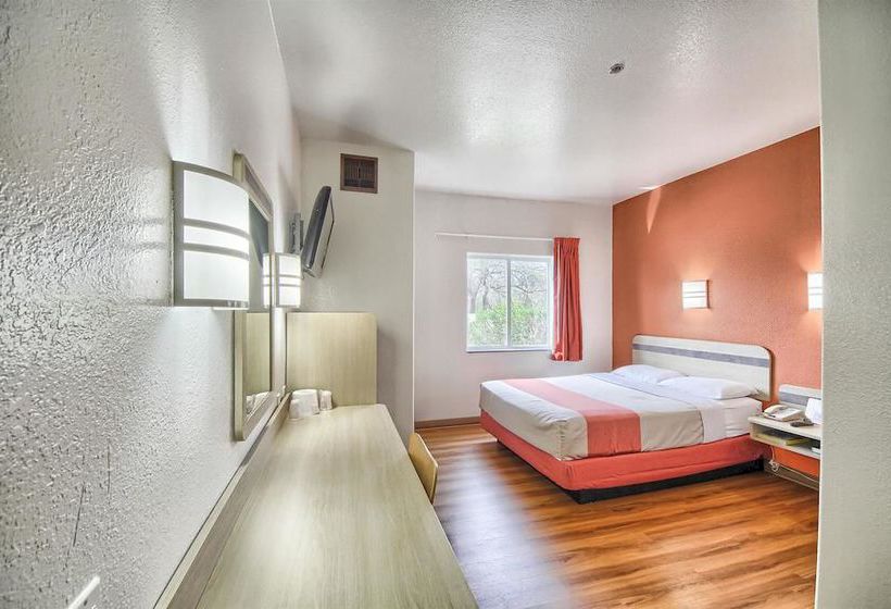 Motel 6 Mission  | Mission | Texas | United States 5