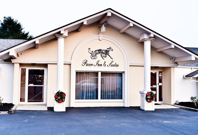 Motel Pacer Inn & Suites 