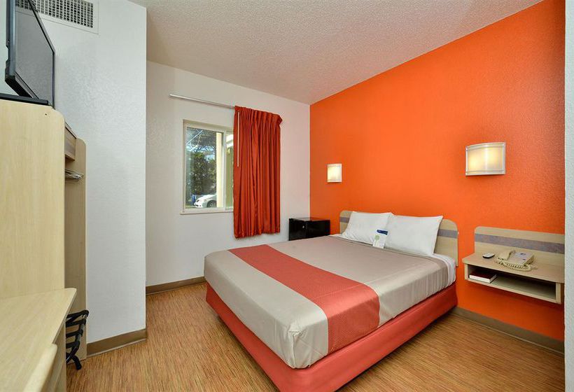 Motel 6 Mckinney  | Mckinney | Texas | United States 3
