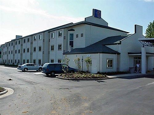Motel 6 Jackson Airport - Pearl 