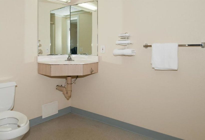 Motel 6 Asheville  | Asheville | North Carolina | United States 19