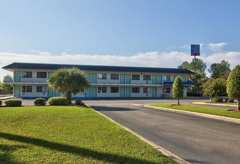 Motel 6 Valdosta - University