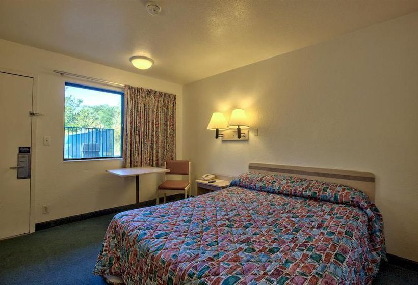 Motel 6 Valdosta - University  | Valdosta | Georgia | United States 5