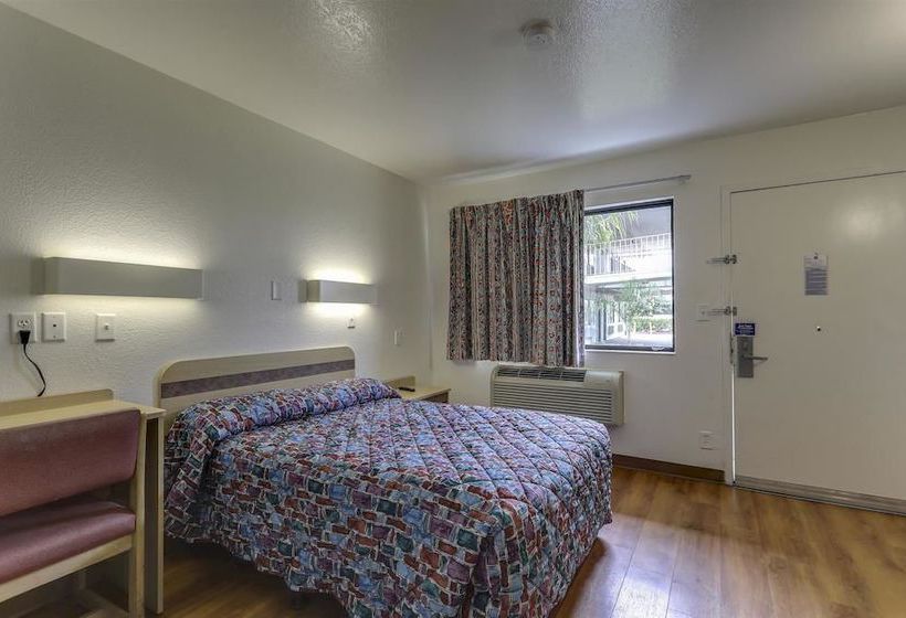 Motel 6 Lake Charles  | Lake Charles | Louisiana | United States 12