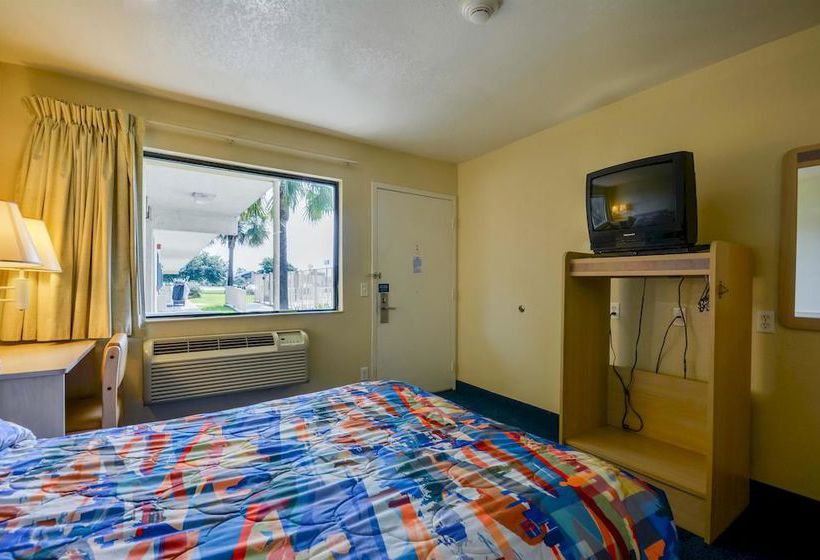 Motel 6 Gulfport  | Gulfport | Mississippi | United States 8