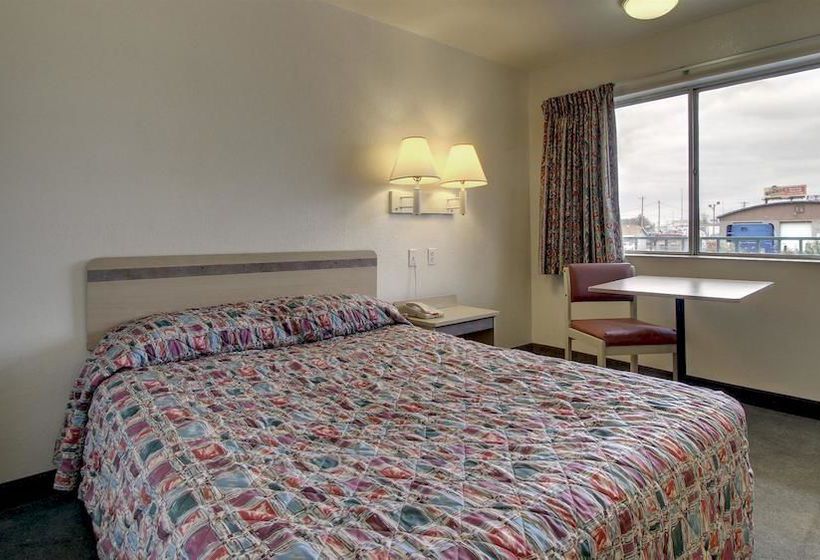 Motel 6 Louisville North - Jeffersonville  | Jeffersonville | Indiana | United States 14