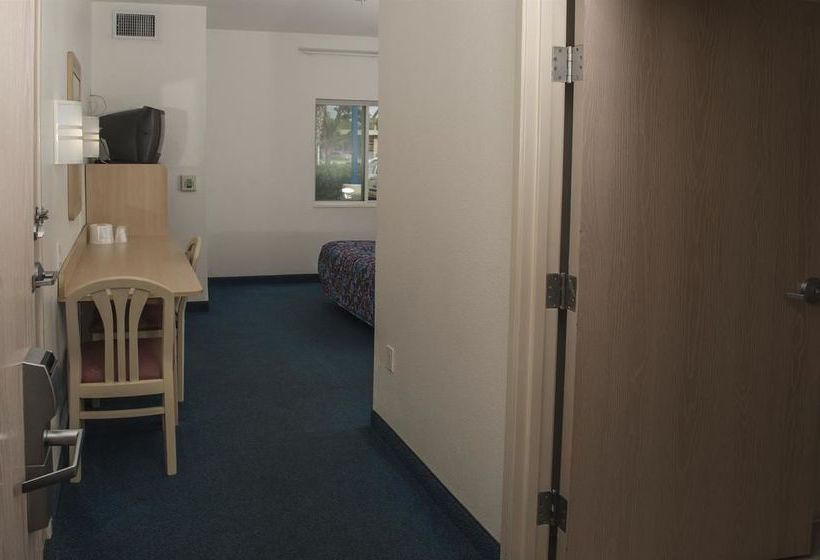 Motel 6 Brownsville  | Brownsville | Texas | United States 4