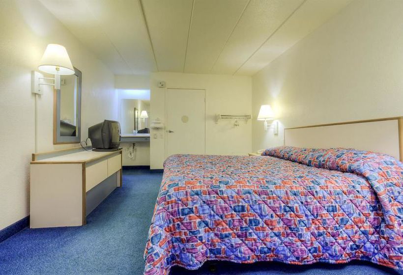 Motel 6 Knoxville North  | Knoxville | Tennessee | United States 11