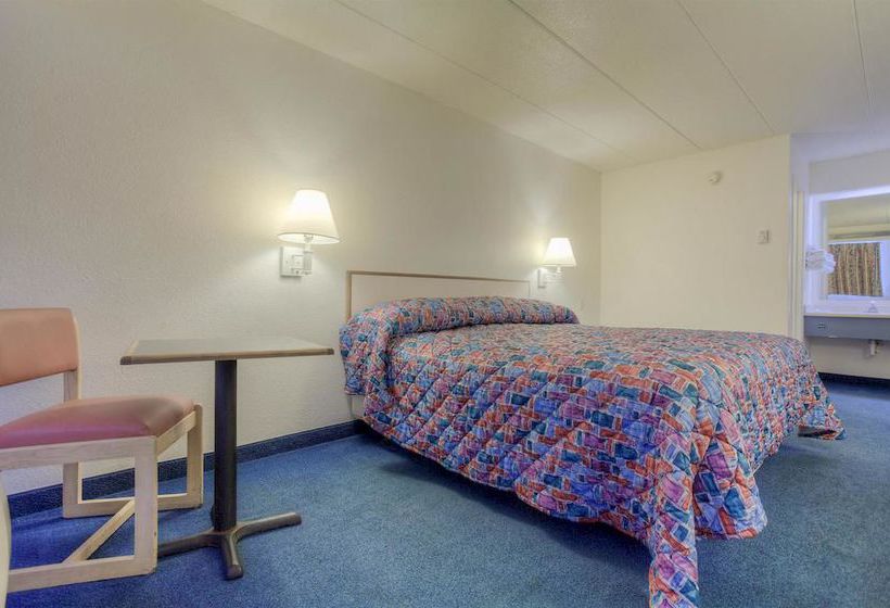 Motel 6 Knoxville North  | Knoxville | Tennessee | United States 13