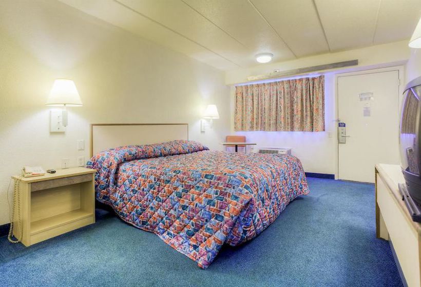 Motel 6 Knoxville North  | Knoxville | Tennessee | United States 14