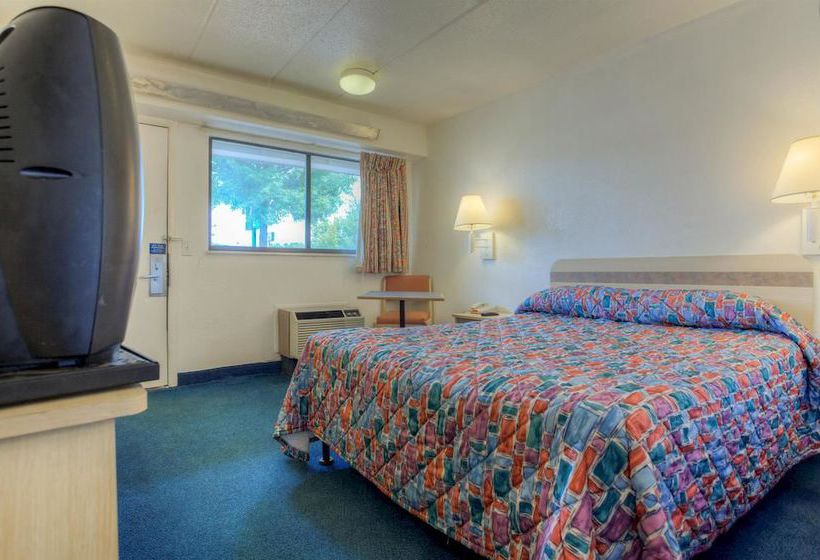 Motel 6 Knoxville North  | Knoxville | Tennessee | United States 15