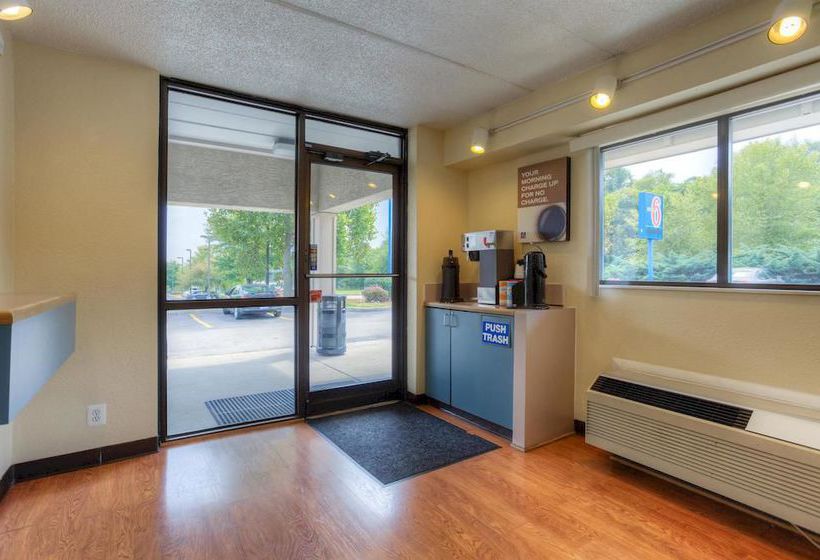 Motel 6 Knoxville North  | Knoxville | Tennessee | United States 6