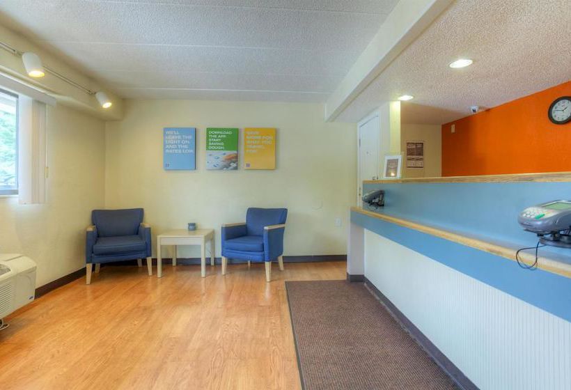 Motel 6 Knoxville North  | Knoxville | Tennessee | United States 7