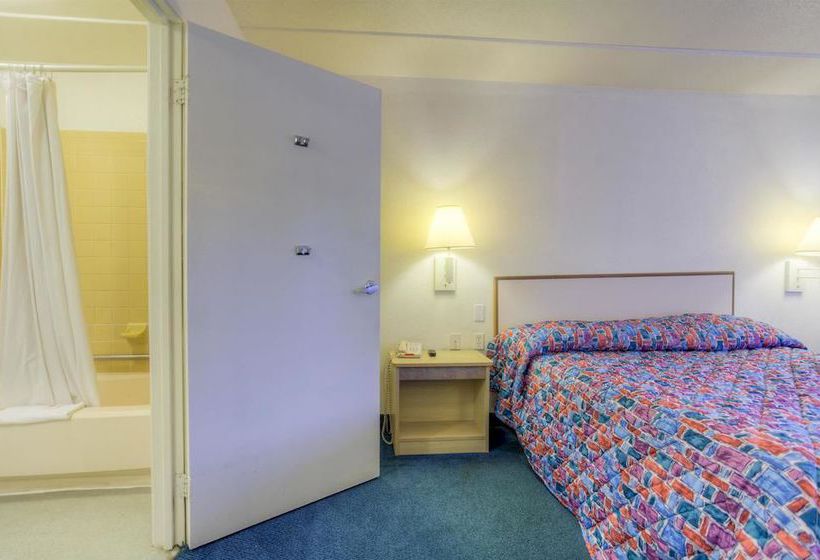 Motel 6 Knoxville North  | Knoxville | Tennessee | United States 9