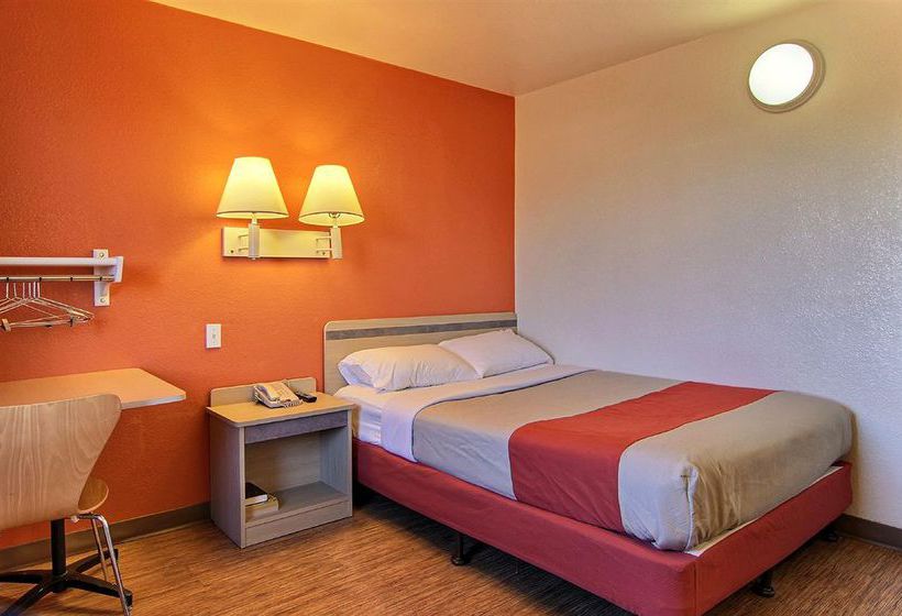 Motel 6 Bismarck  | Bismarck | North Dakota | United States 15
