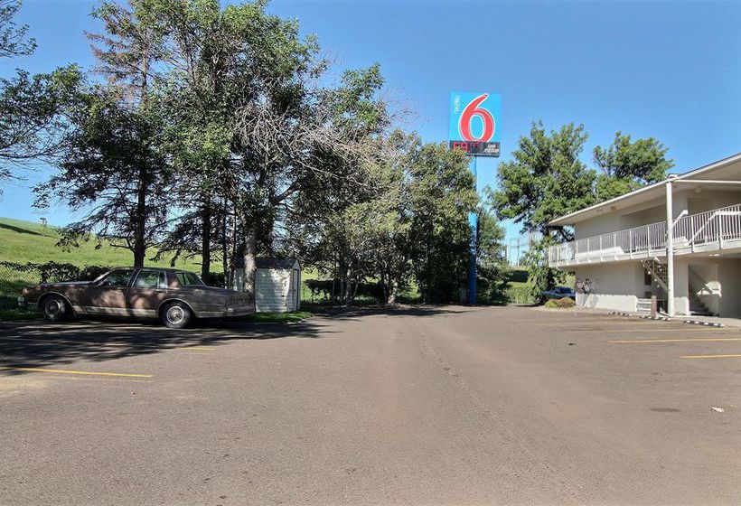 Motel 6 Bismarck  | Bismarck | North Dakota | United States 9