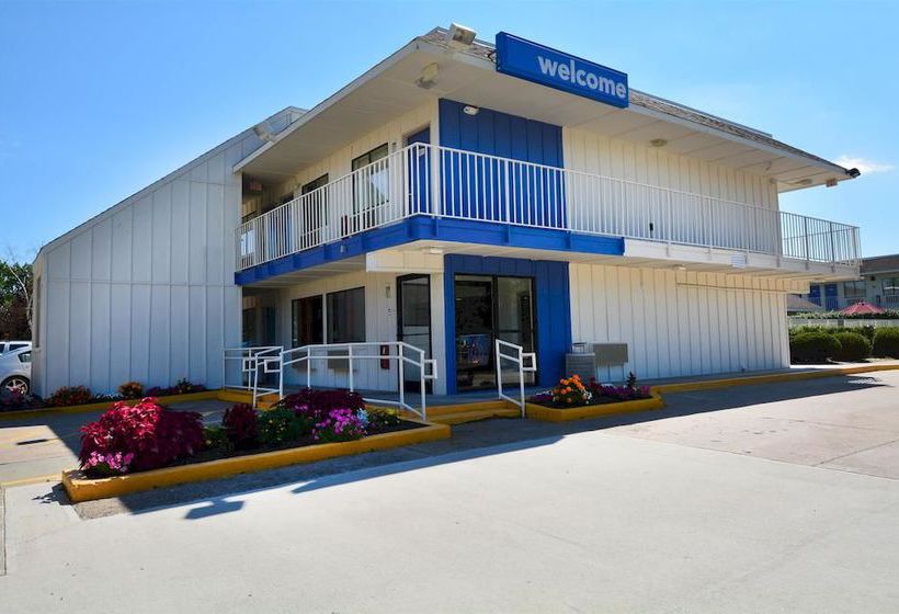 Motel 6 Hartford-windsor Locks  | Windsor Locks | Connecticut | United States 1