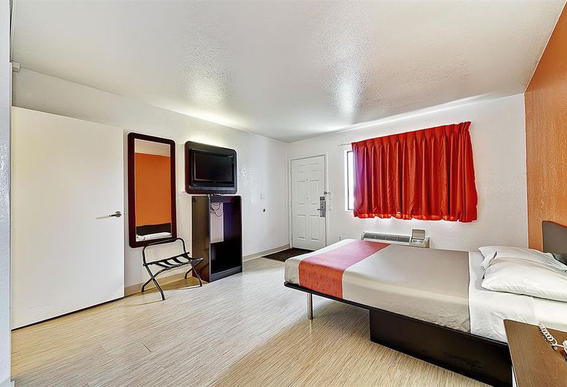 Motel 6 Chicago West - Villa Park  | Villa Park | Illinois | United States 19