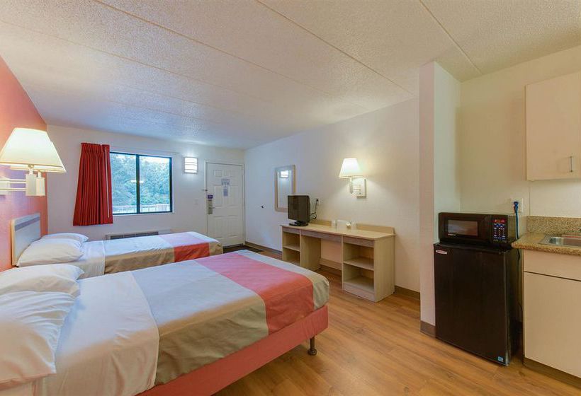 Motel 6 Norfolk  | Norfolk | Virginia | United States 13