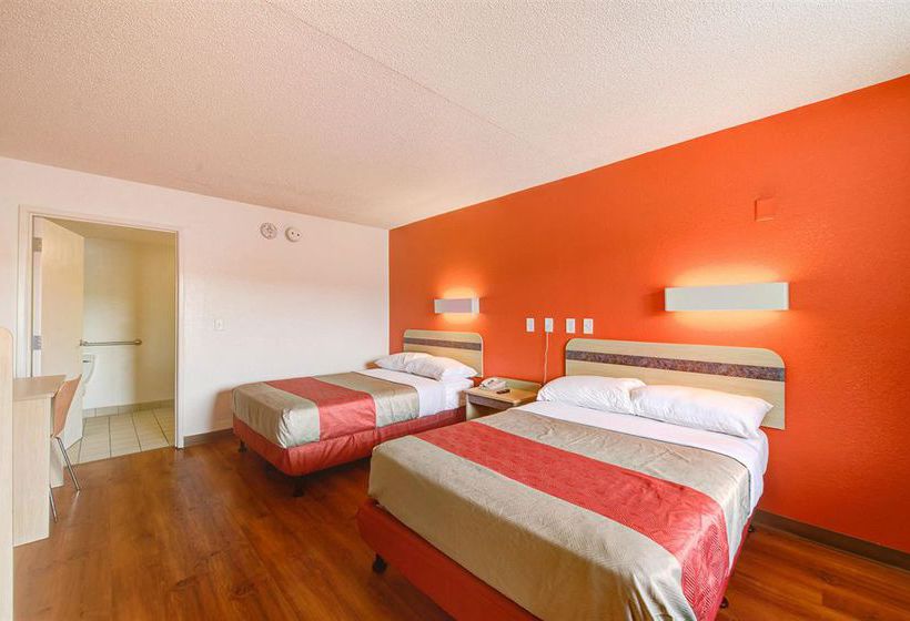 Motel 6 Norfolk  | Norfolk | Virginia | United States 19