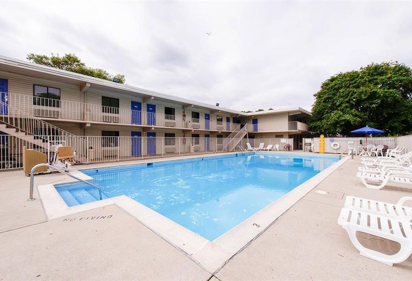 Motel 6 Norfolk  | Norfolk | Virginia | United States 6