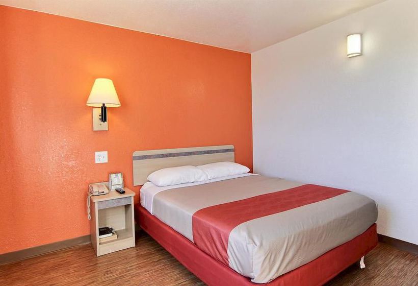 Motel 6 Fargo North  | Fargo | North Dakota | United States 11