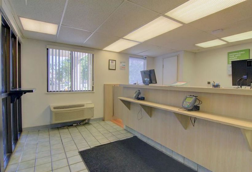 Motel 6 Madison North  | Madison | Wisconsin | United States 12