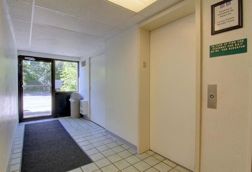 Motel 6 Madison North  | Madison | Wisconsin | United States 14