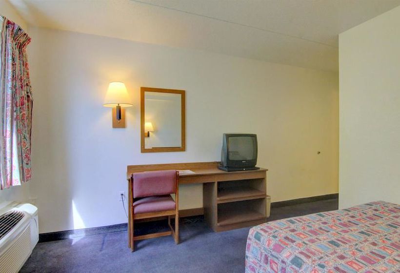 Motel 6 Madison North  | Madison | Wisconsin | United States 6