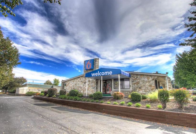 Motel 6 Harrisonburg  | Harrisonburg | Virginia | United States 11