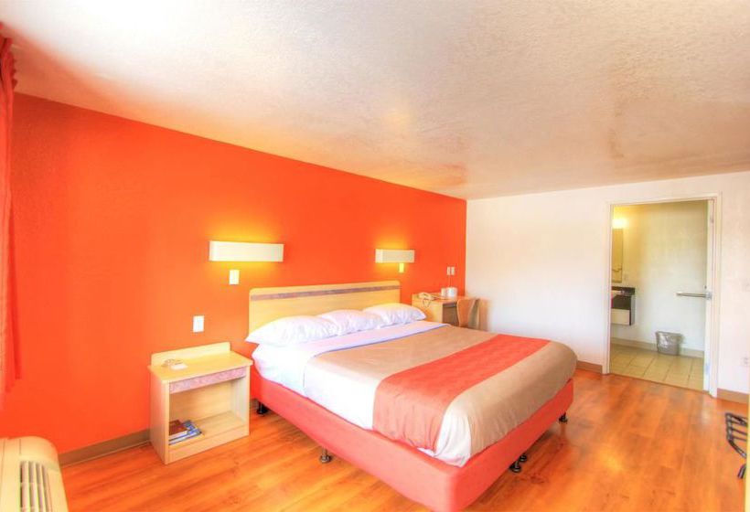 Motel 6 Harrisonburg  | Harrisonburg | Virginia | United States 16