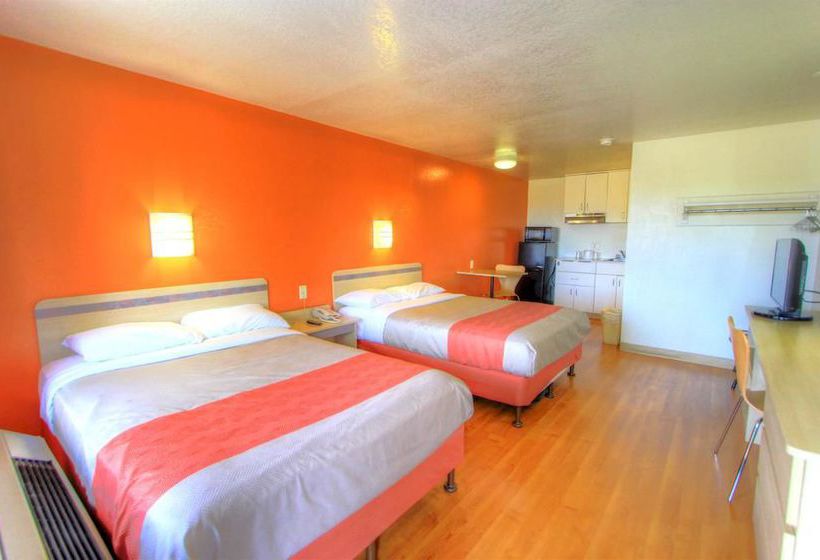 Motel 6 Harrisonburg  | Harrisonburg | Virginia | United States 19