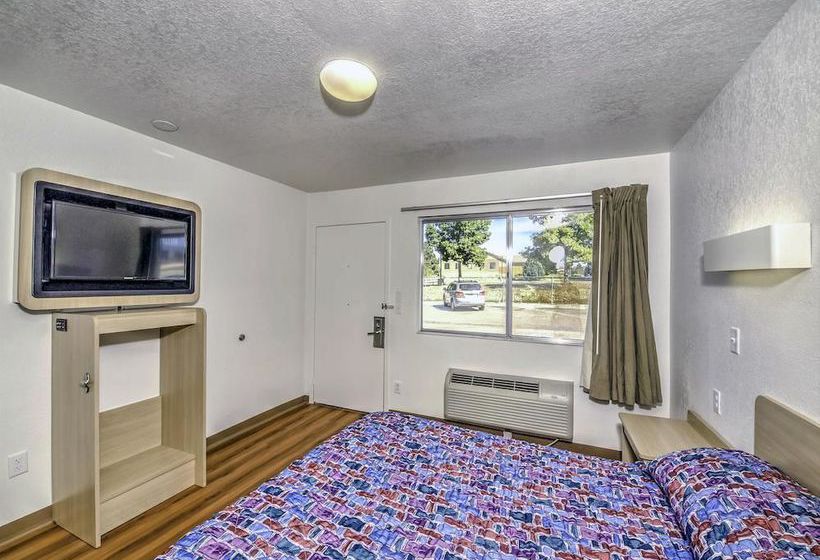Motel 6 Pueblo I-25  | Pueblo | Colorado | United States 10