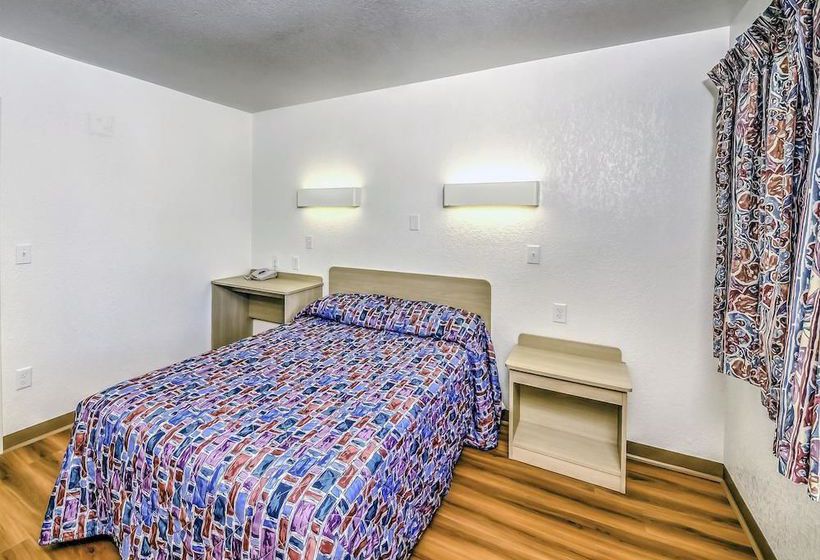 Motel 6 Pueblo I-25  | Pueblo | Colorado | United States 7