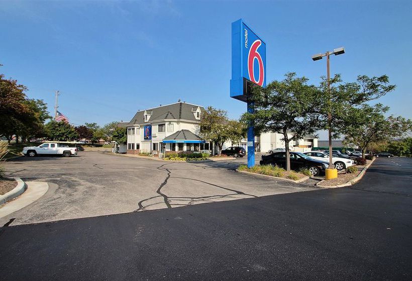 Motel 6 Milwaukee West - Brookfield Brookfield Wisconsin