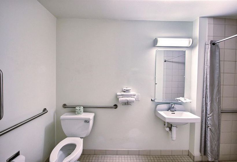 Motel 6 Milwaukee West - Brookfield  | Brookfield | Wisconsin | United States 19