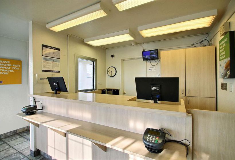 Motel 6 Milwaukee West - Brookfield  | Brookfield | Wisconsin | United States 2