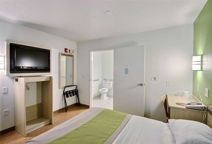 Motel 6 Milwaukee West - Brookfield  | Brookfield | Wisconsin | United States 5