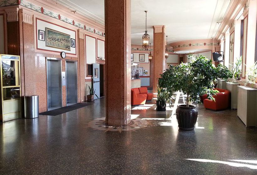 Hotel Riviera  | Newark | New Jersey | United States 9