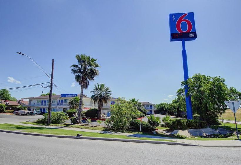 Motel 6 San Antonio East  | San Antonio | Texas | United States 20