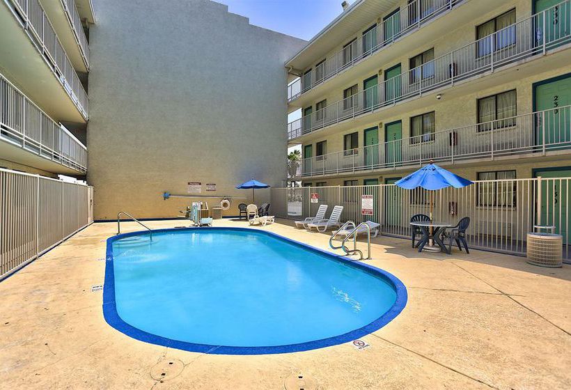 Motel 6 Phoenix-northern Avenue  | Phoenix | Arizona | United States 9