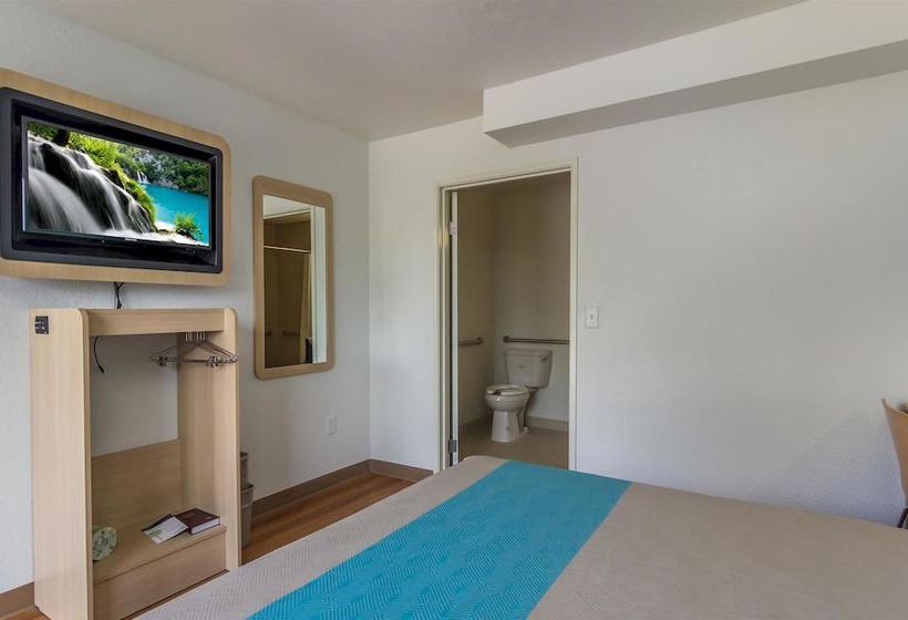 Motel 6 College Station - Bryan  | College Station | Texas | United States 11