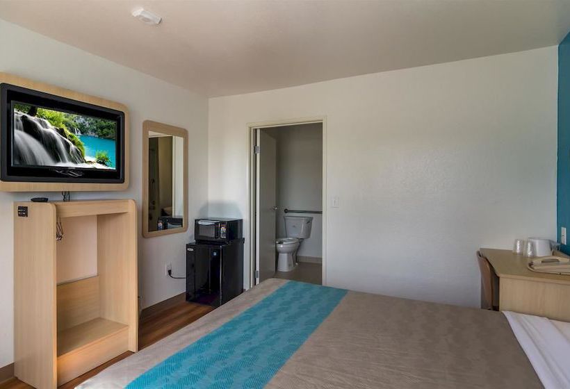 Motel 6 College Station - Bryan  | College Station | Texas | United States 16